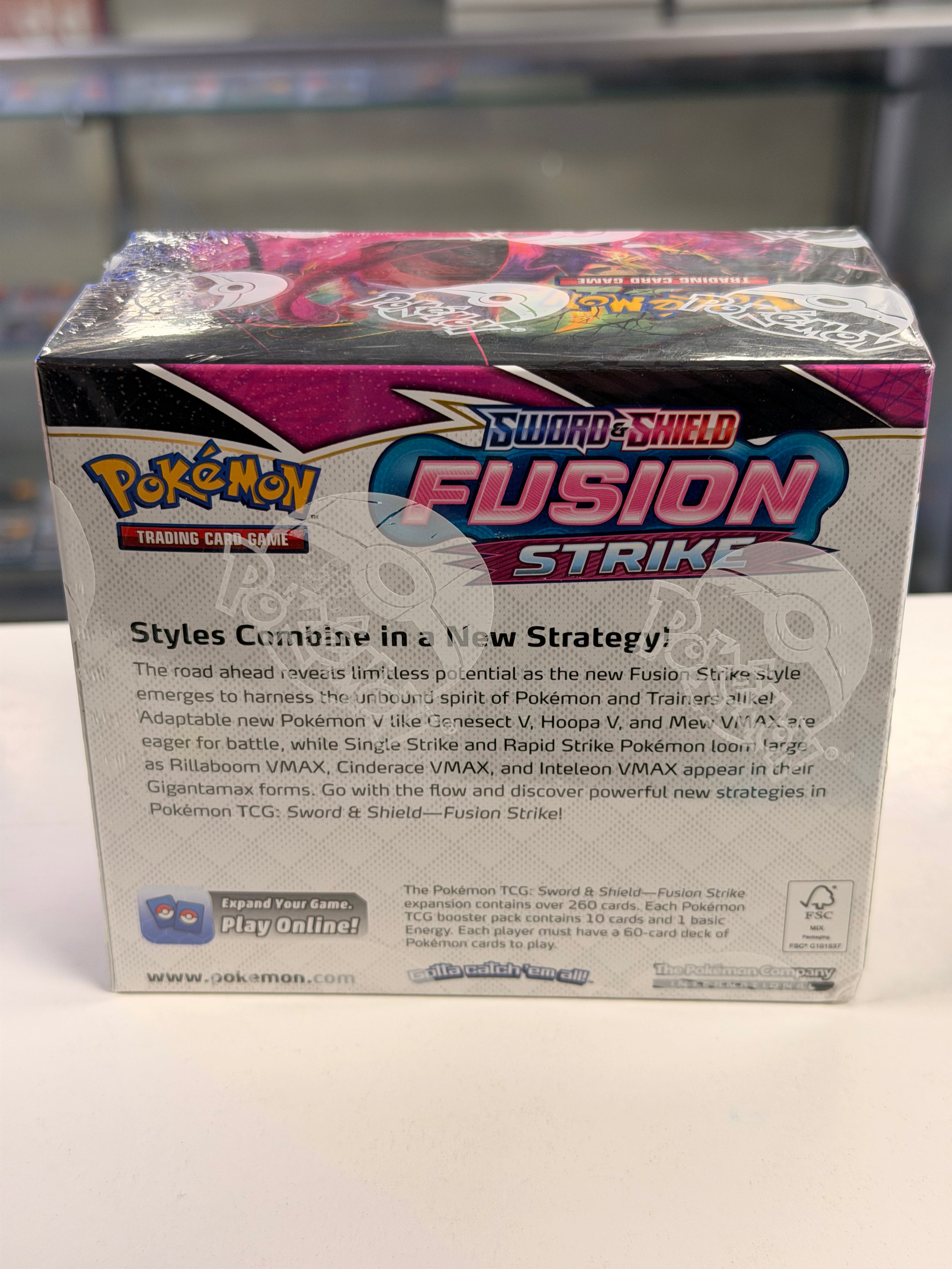 Pokémon TCG: Sword & Shield - Fusion Strike Booster Box (36 Packs)